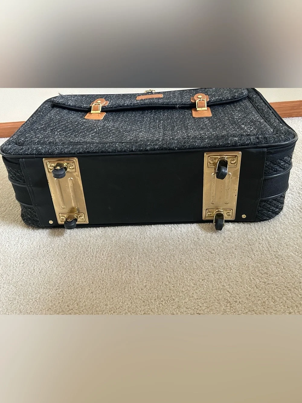 Oscar de la Renta travel luggage suitcase wheeled bag tweed